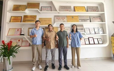 Indian Clients Touring Our Factory